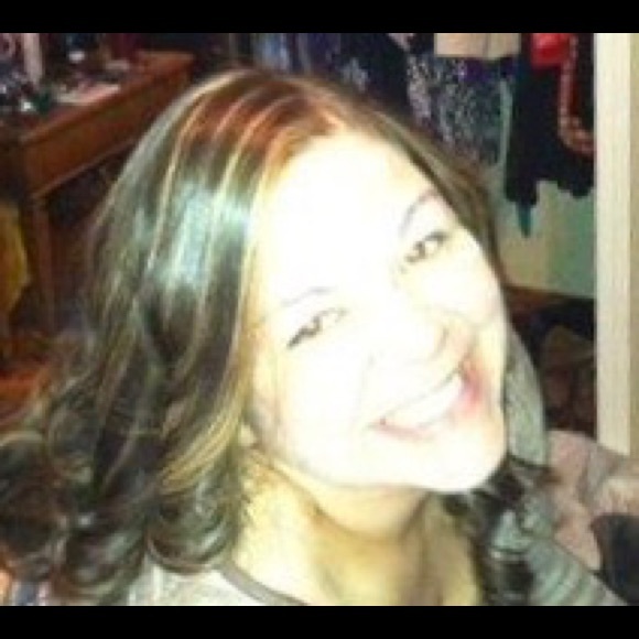 Meet your Posher, Andrea - Picture 1 of 1